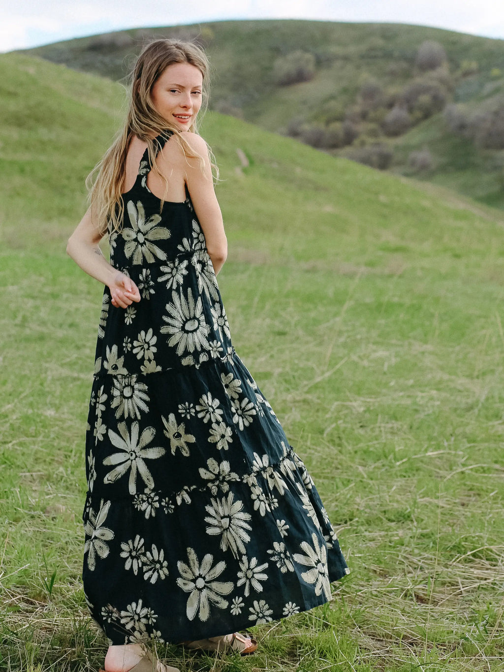 Adele Cotton Maxi Dress - Black Cream Daisies