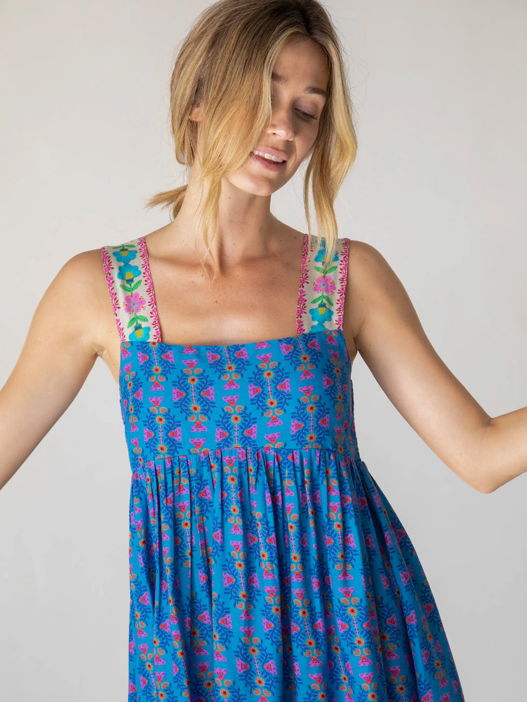 Tricia Mini Dress - Medallion Diamond Vines