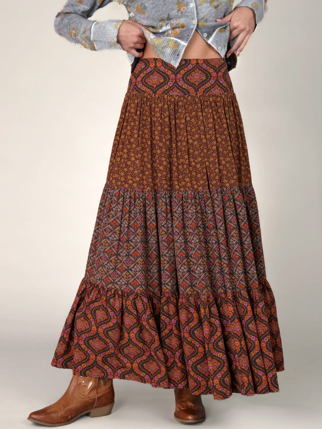 Hanna Convertible Maxi Skirt - Nouveau Blossoms Black