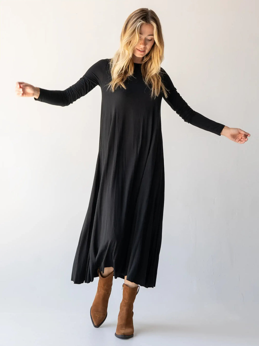 Stevie ButterSoft Knit Maxi Dress - Black