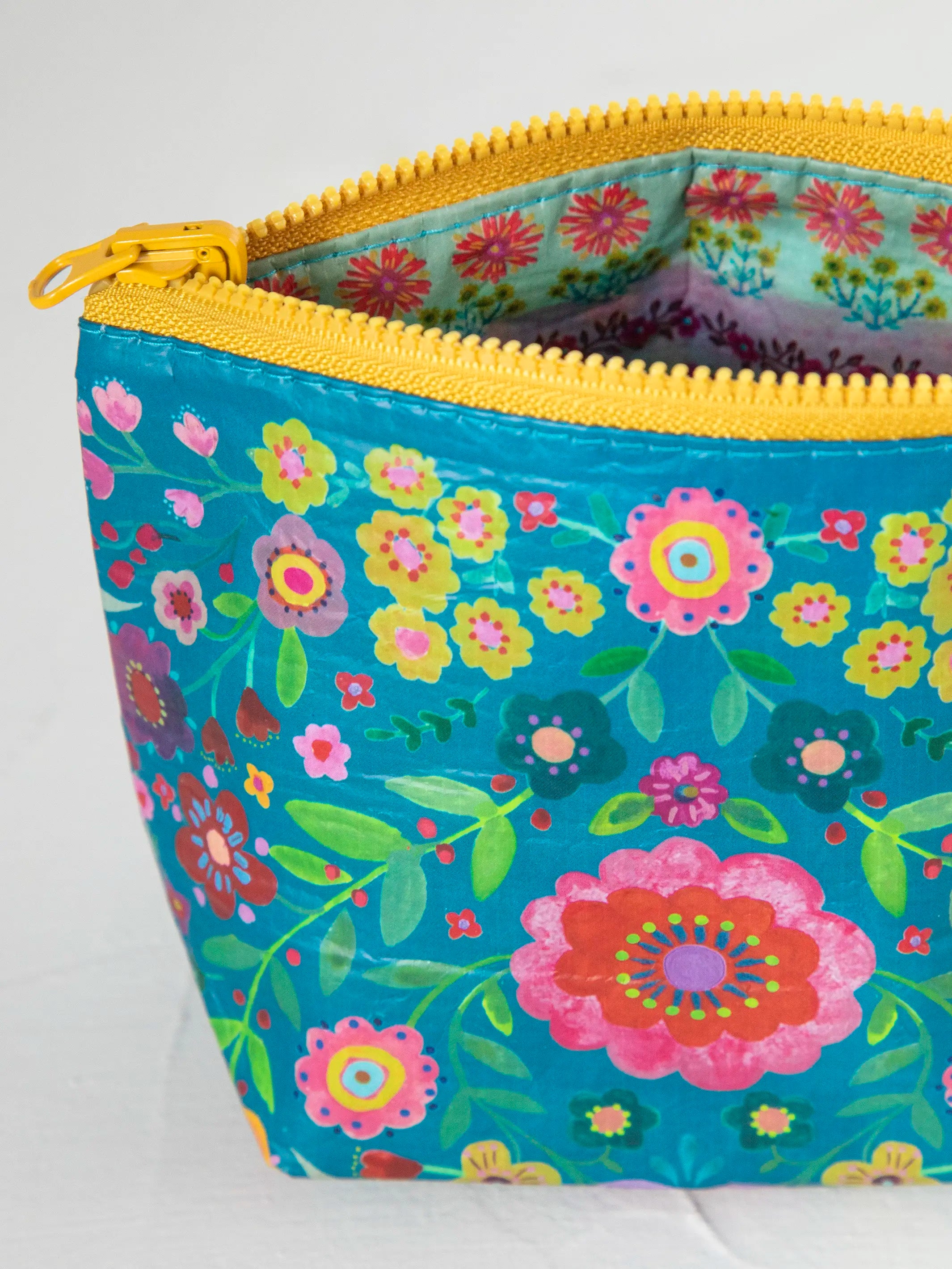 Small Recycled Reversible Zipper Pouch - Turquoise Folk Flower