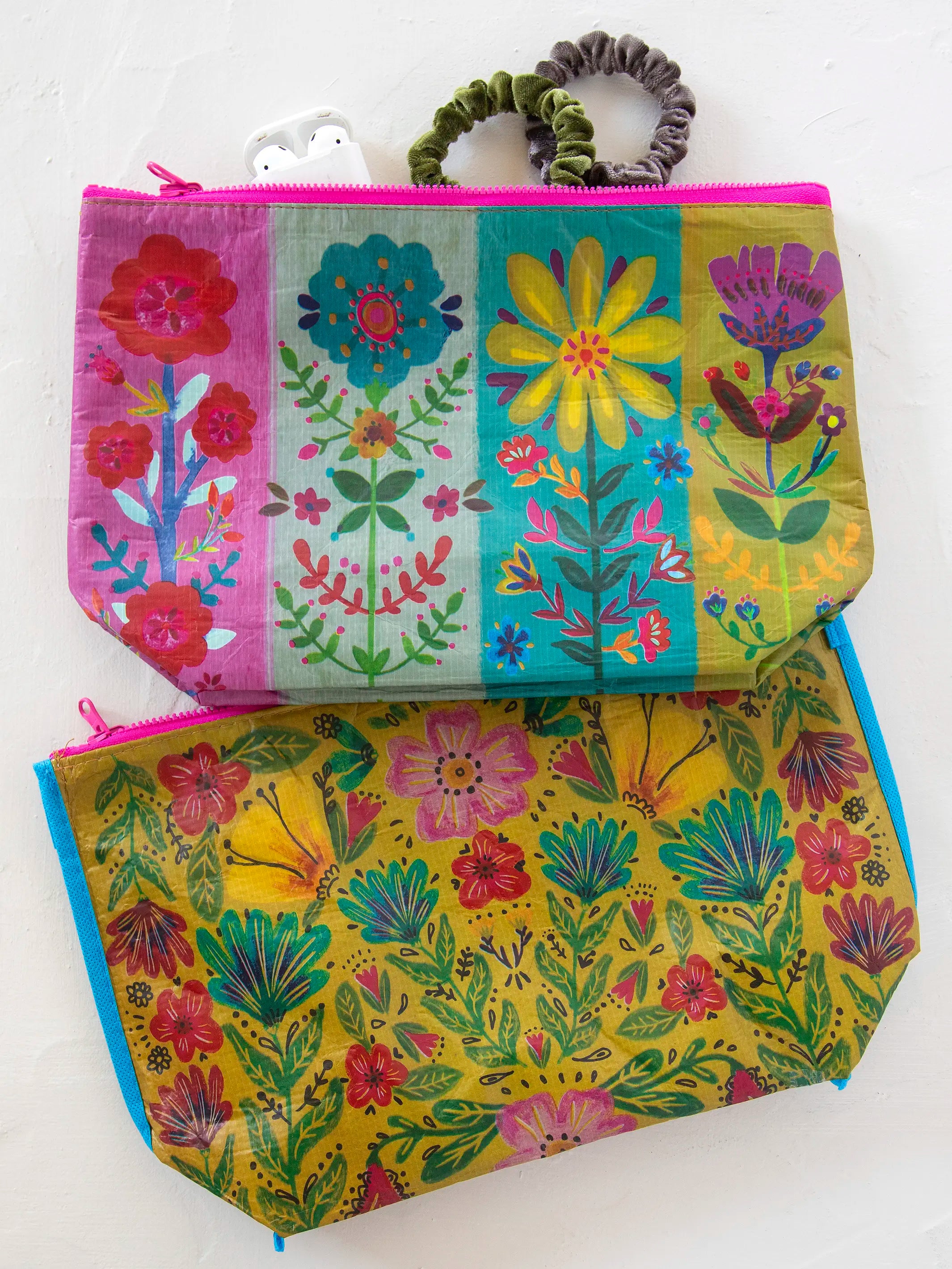 Recycled Reversible Zipper Pouch - Rainbow Floral