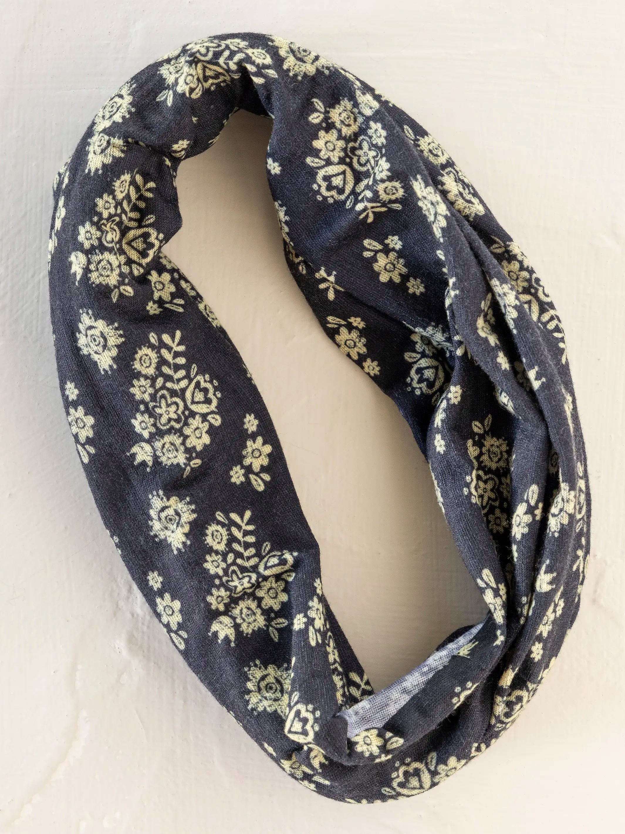 Full Boho Bandeau® Headband - Black Cluster Medallions