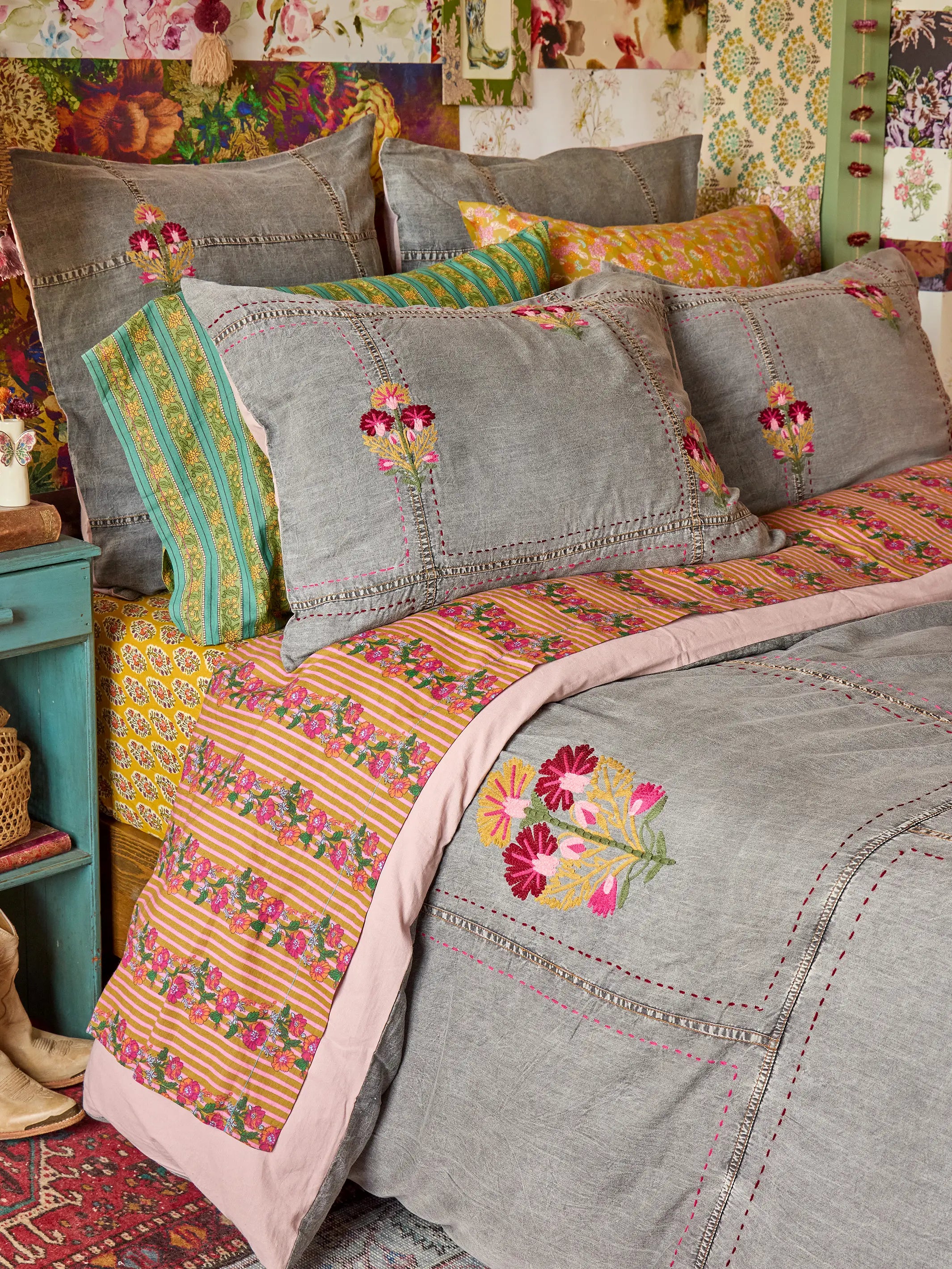 Embroidered Denim Duvet Cover - Light Grey