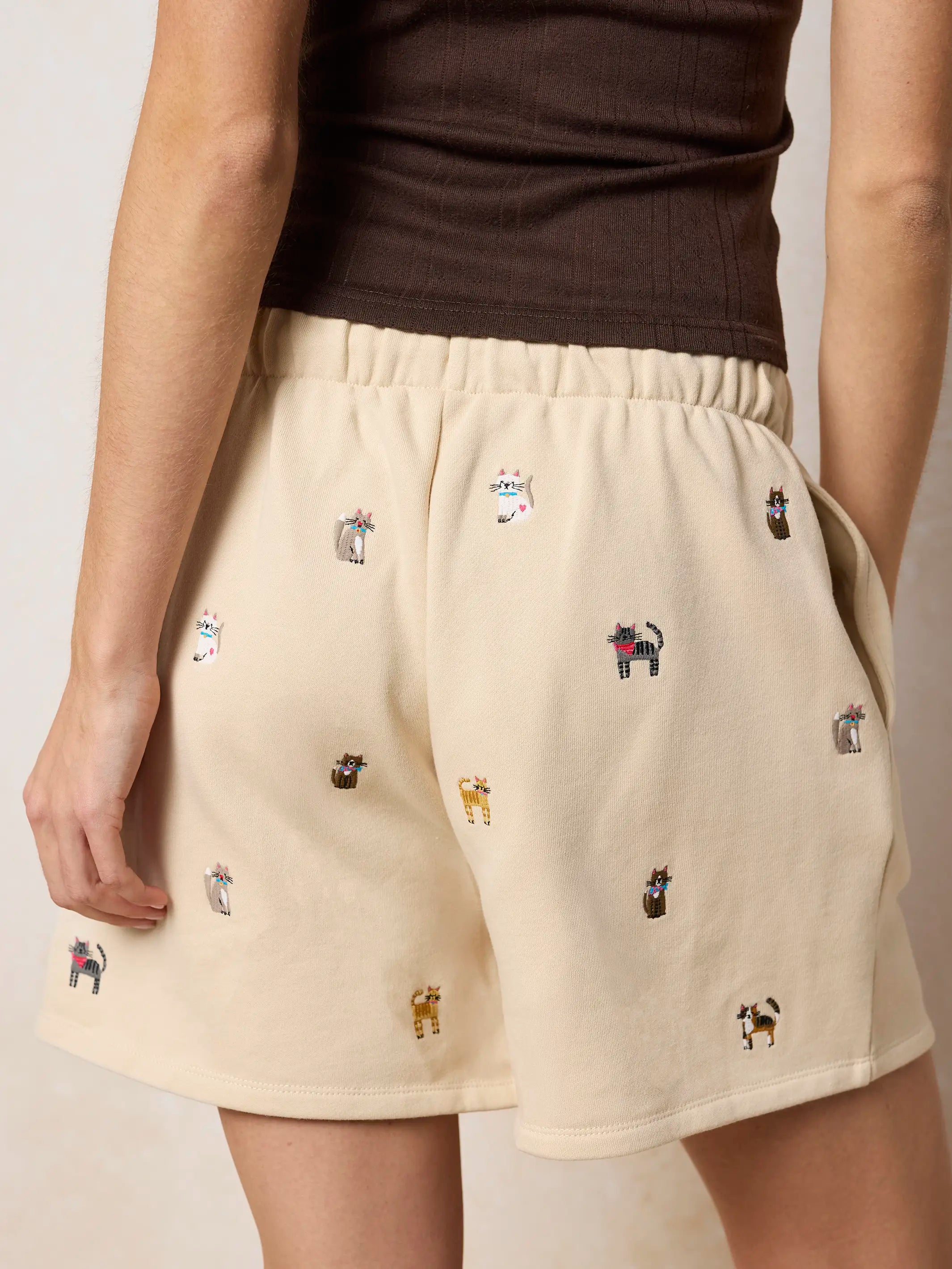 Fave Little Things Embroidered Shorts - Cream Cats