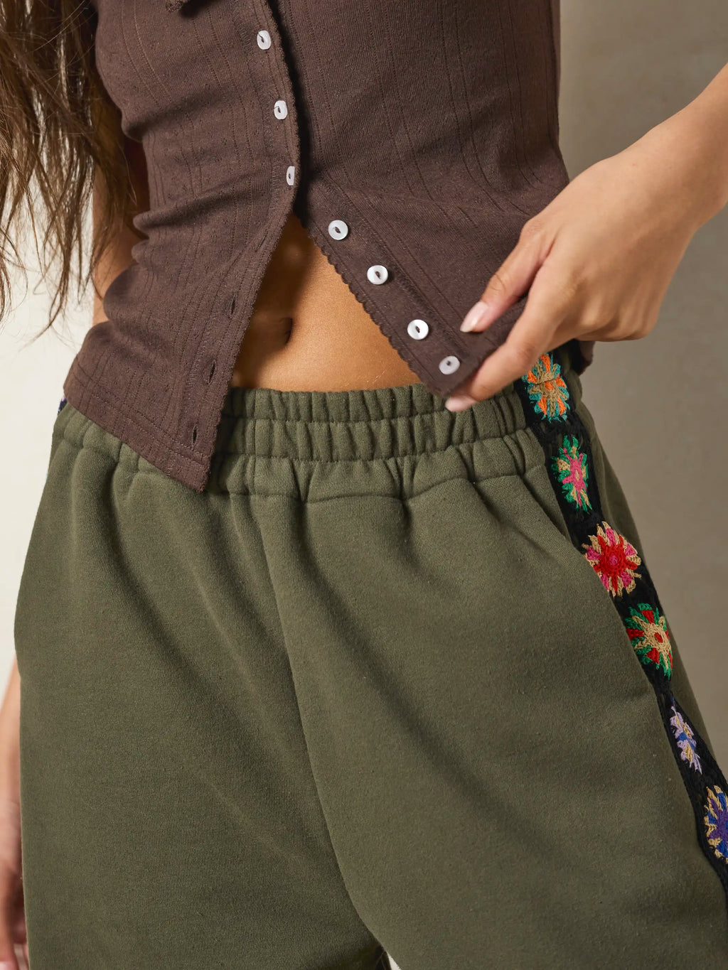 Lyvie Trim Sweatpants - Olive