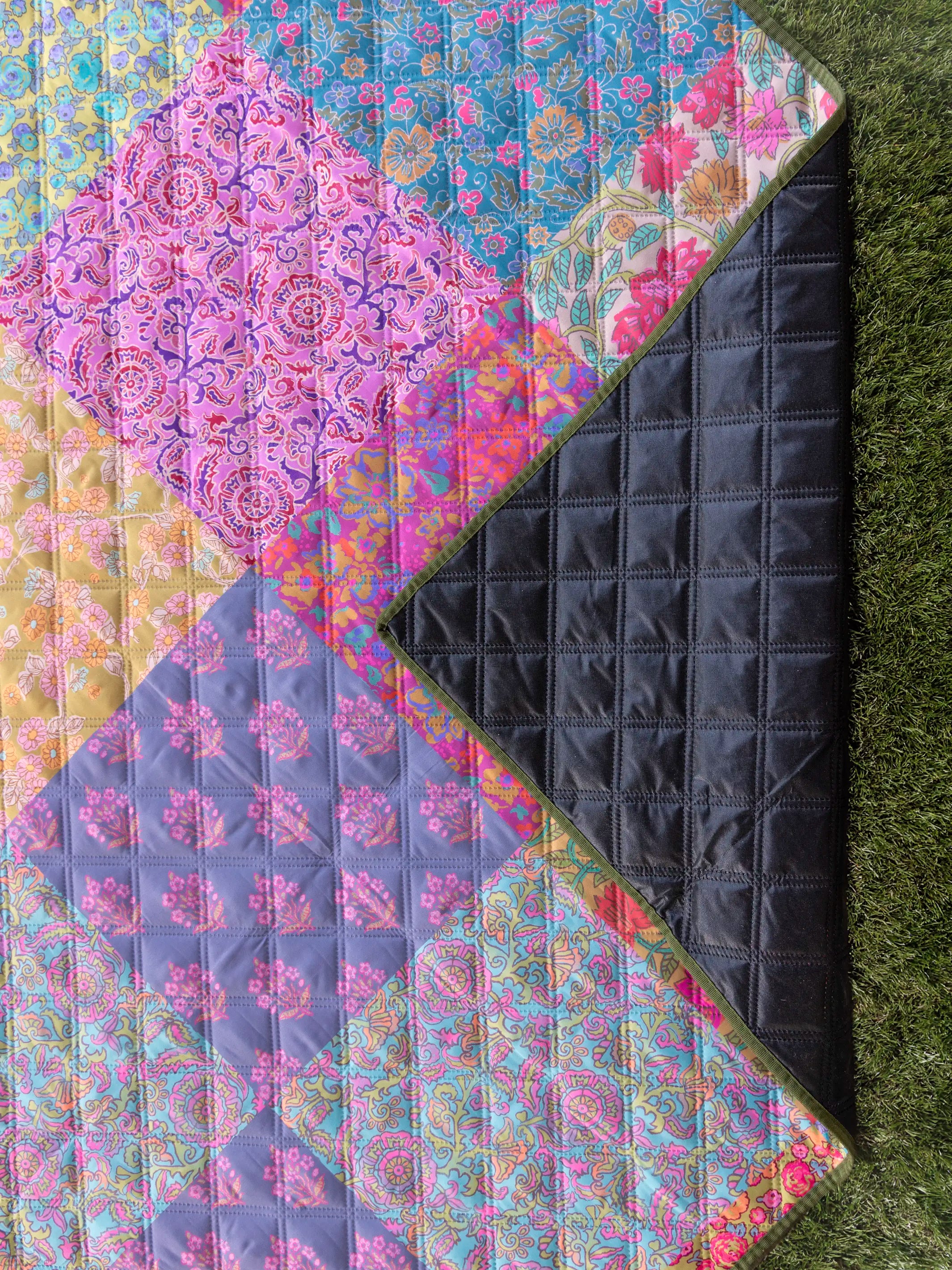 Picnic Blanket Tote - Bright Patchwork Zinnias