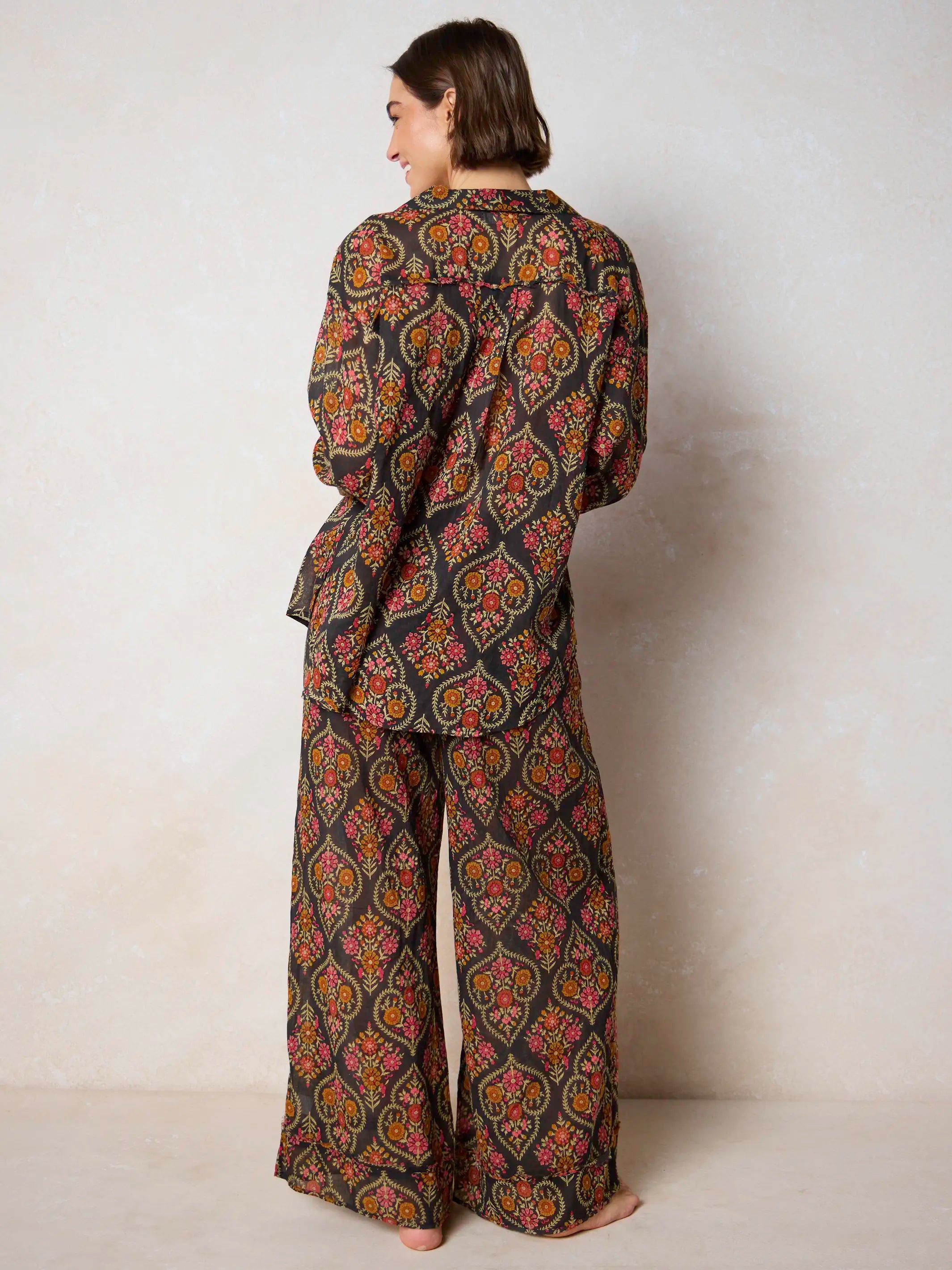 Dreamy Cotton Pajama Set - Charcoal Willow Medallion
