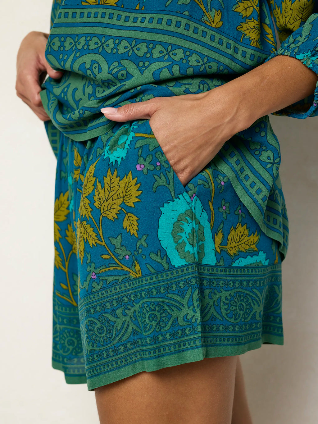Maribel Shorts - Teal Sage Border