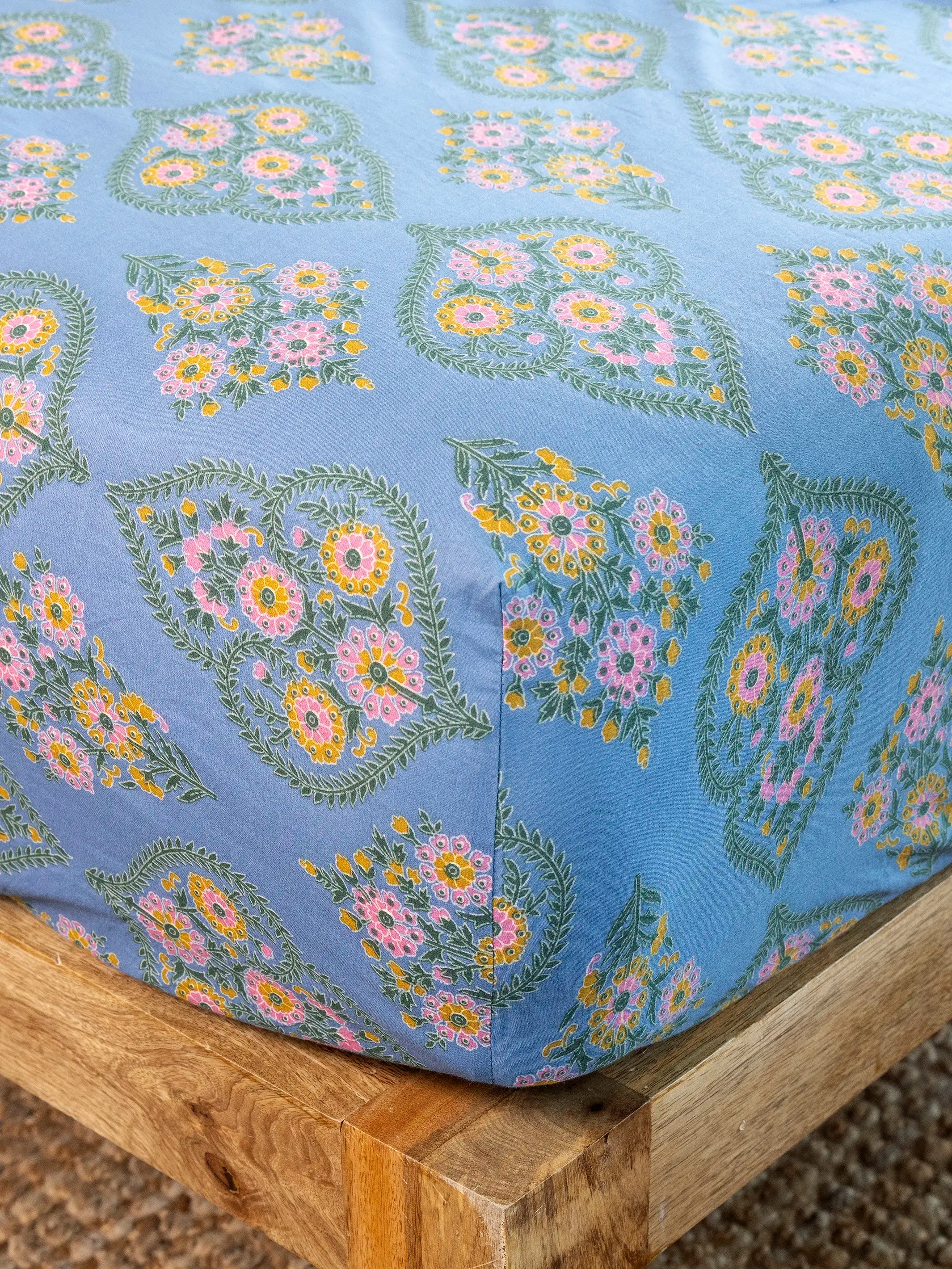 Mix & Match Cotton Fitted Sheet - Blue Willow Medallion