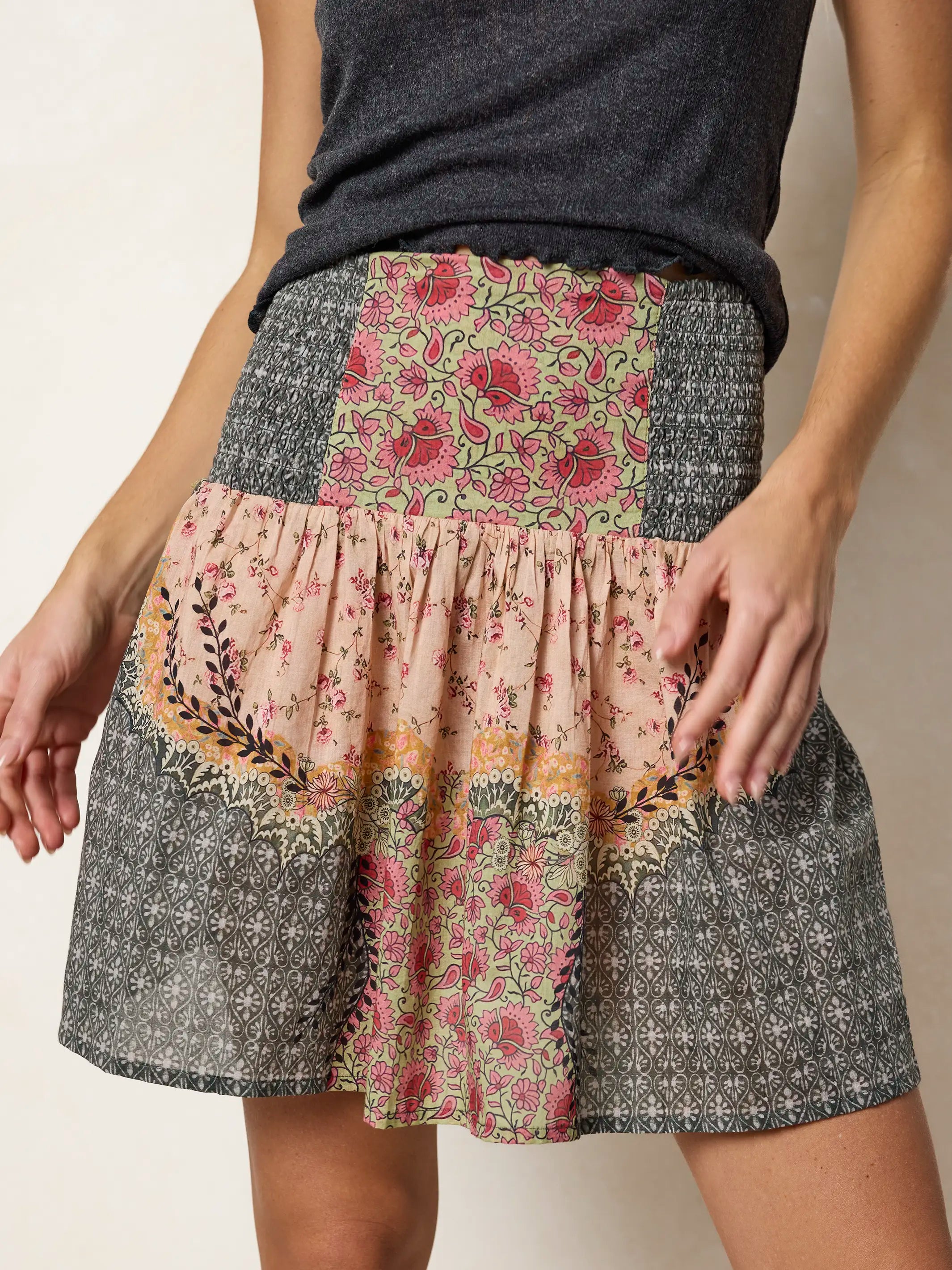 Malia Cotton Mini Skirt - Pink Frames