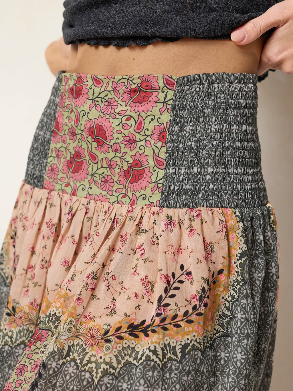 Malia Cotton Mini Skirt - Pink Frames