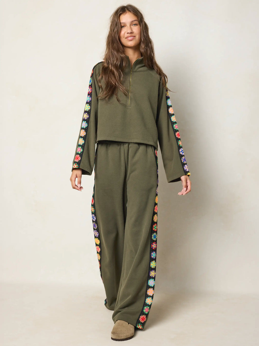 Lyvie Trim Sweatshirt - Olive