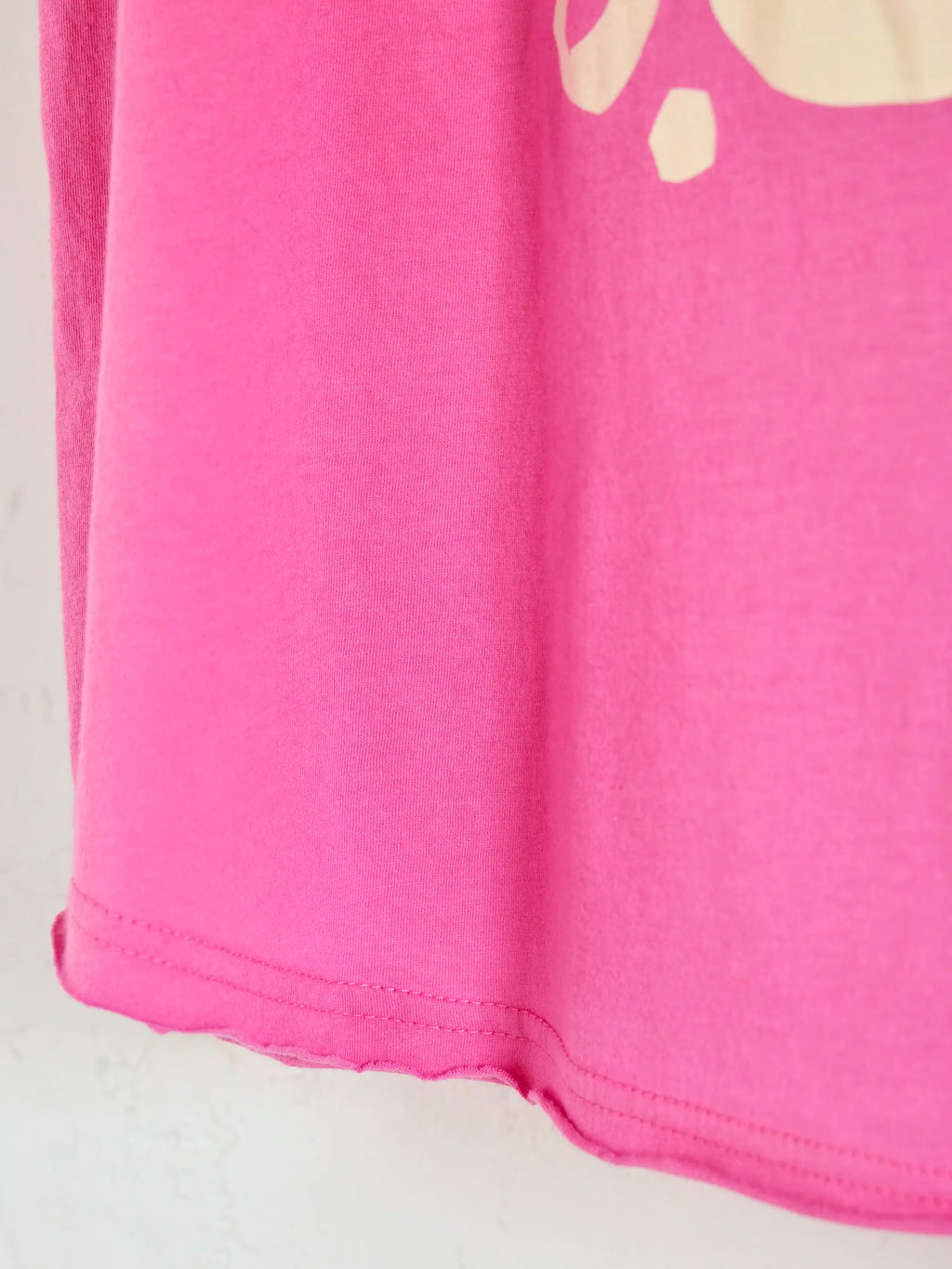 NL Logo Tee - Pink Take It In Fit