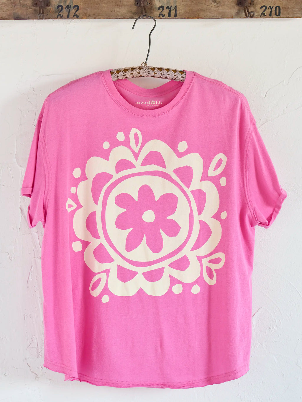 NL Logo Tee - Pink Take It In Fit