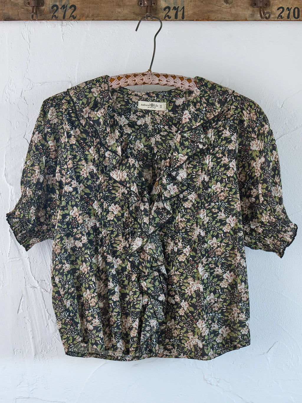 My Favorite Cotton Top - Black Flung Floral