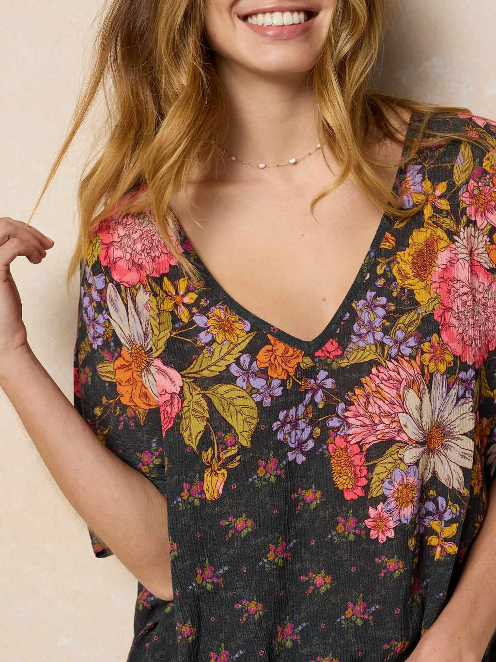 Easy V-Neck Top - English Garden Charcoal