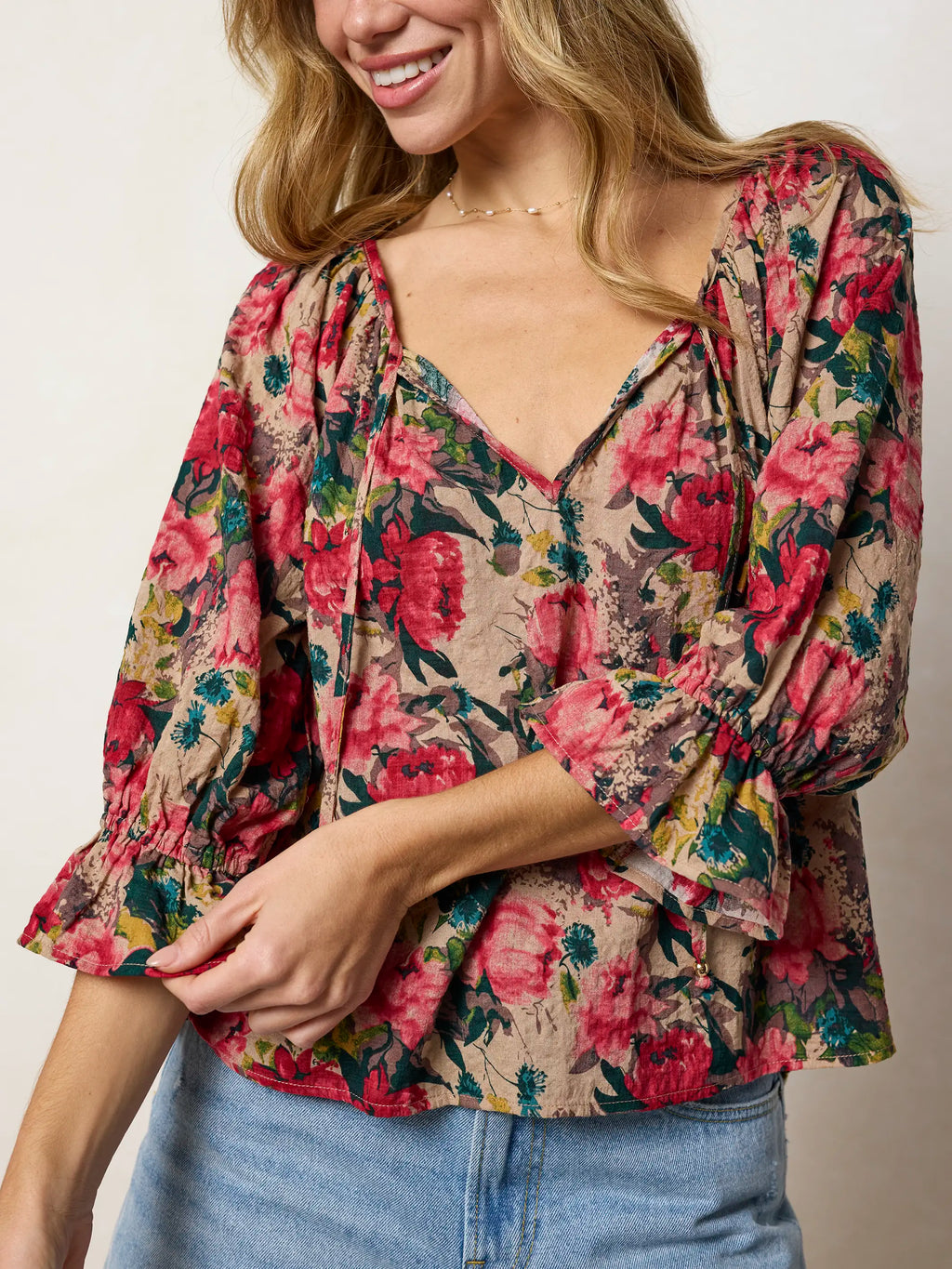 Magnolia Top - Tan Red Roses