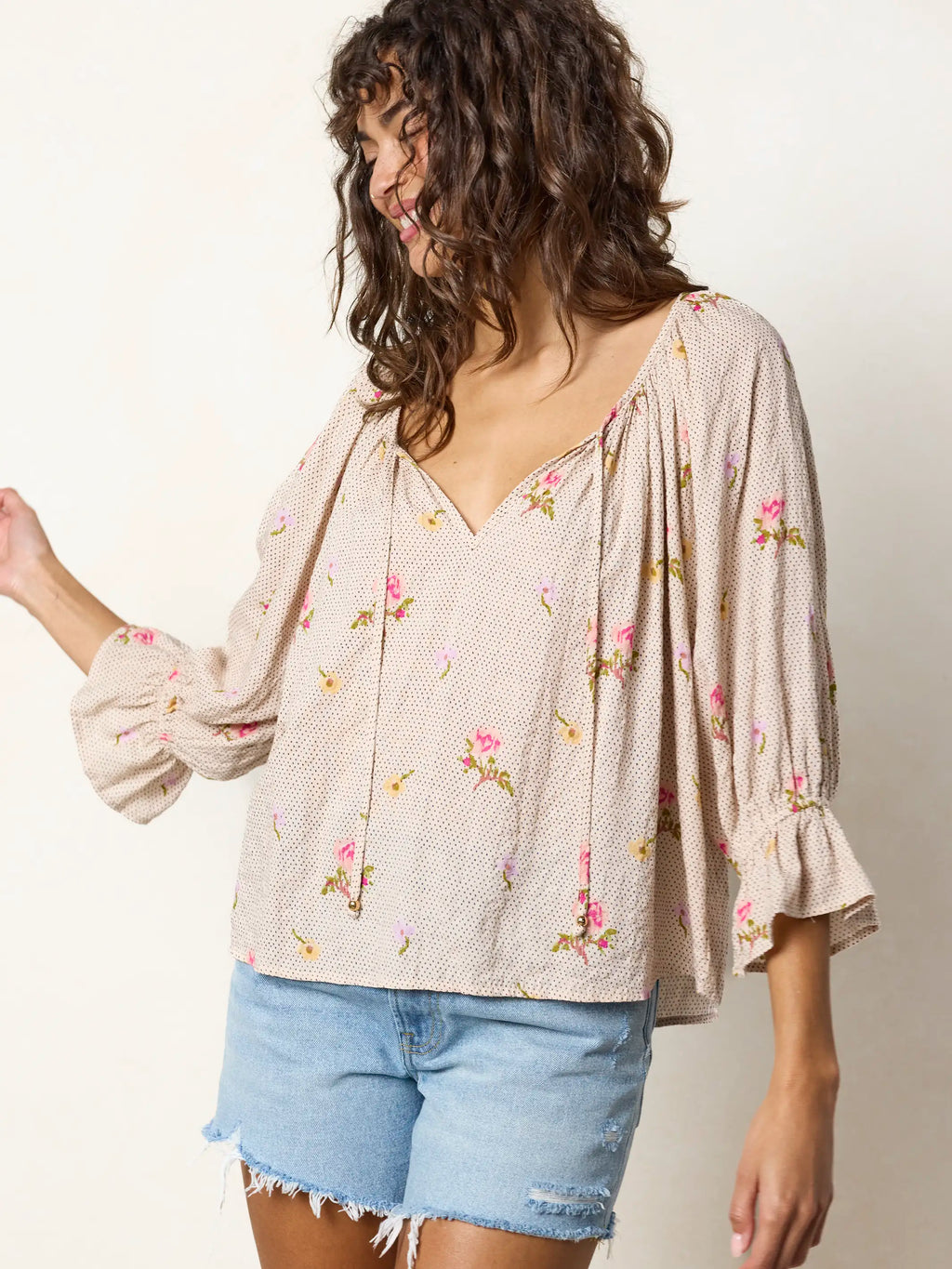 Magnolia Top - Pin Dot Prairie Cream