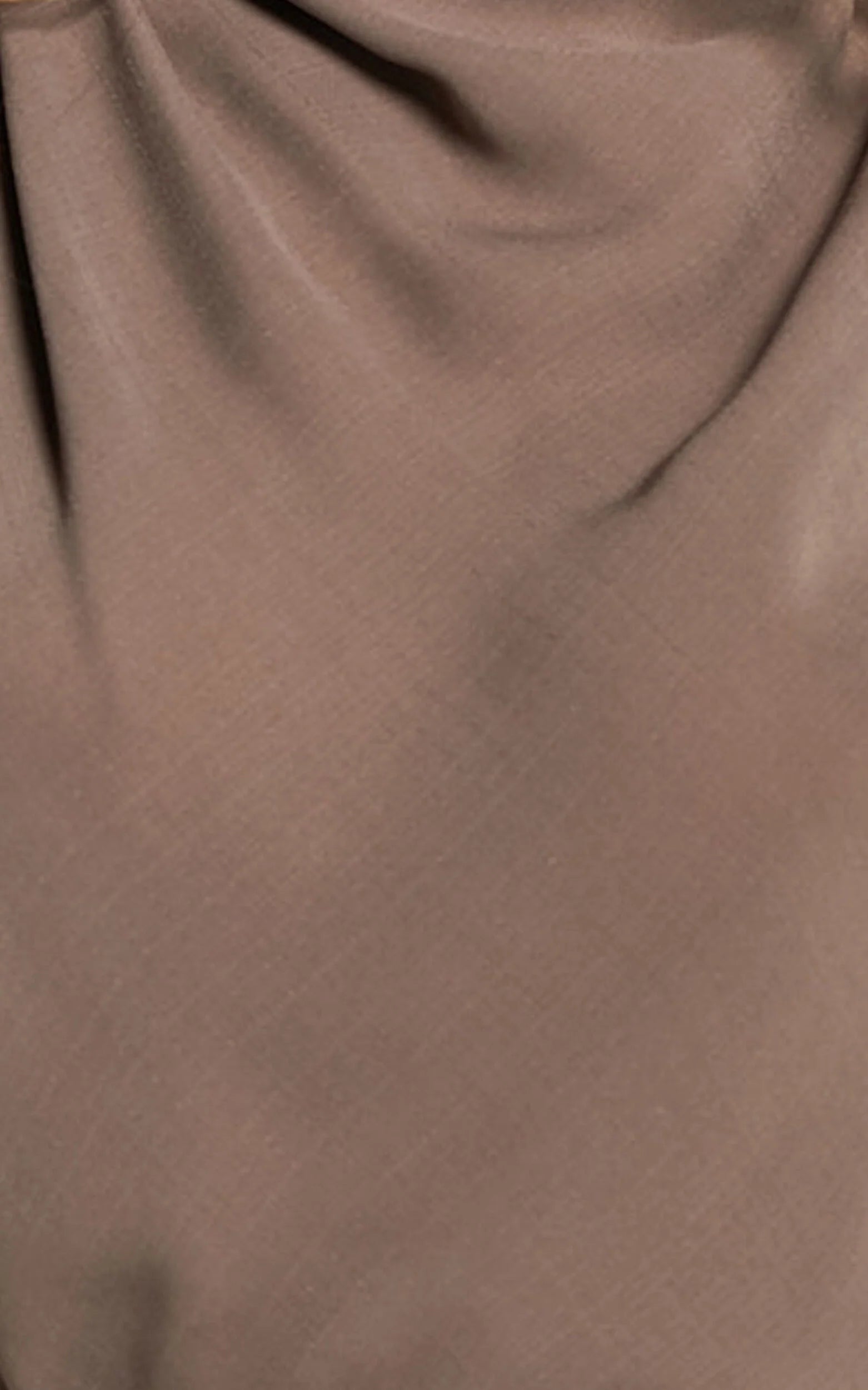 Arianae Top - High Neck Top in Mocha